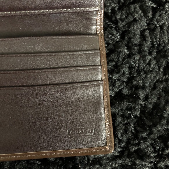 Coach Wallet - Picture 4 of 6